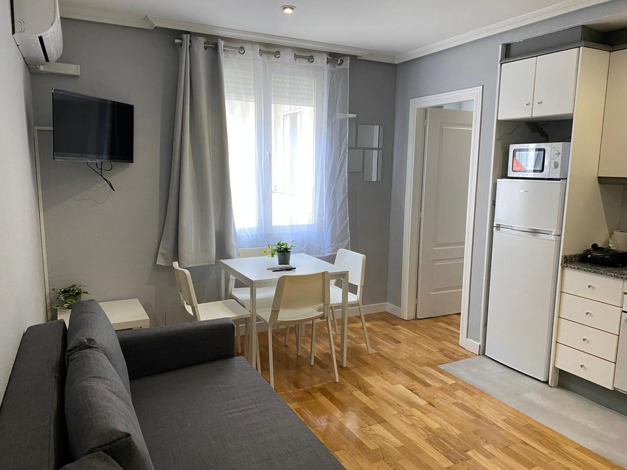 Apartments Madrid Principe 2 ภายนอก รูปภาพ